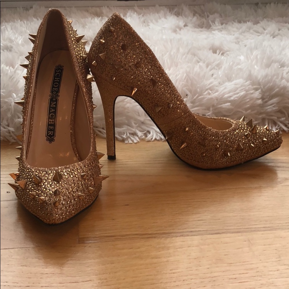Schoe Macher stilettos gold studded